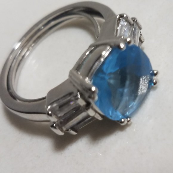 Sterling NV Topaz Ring November Birthstone - Picture 4 of 13